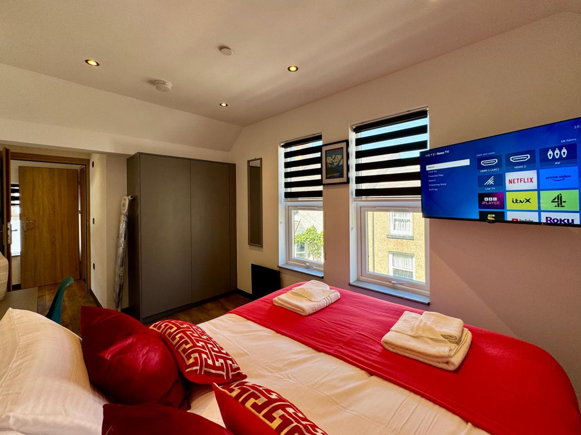 Cosy Near The Sea And Town Centre With Parking *