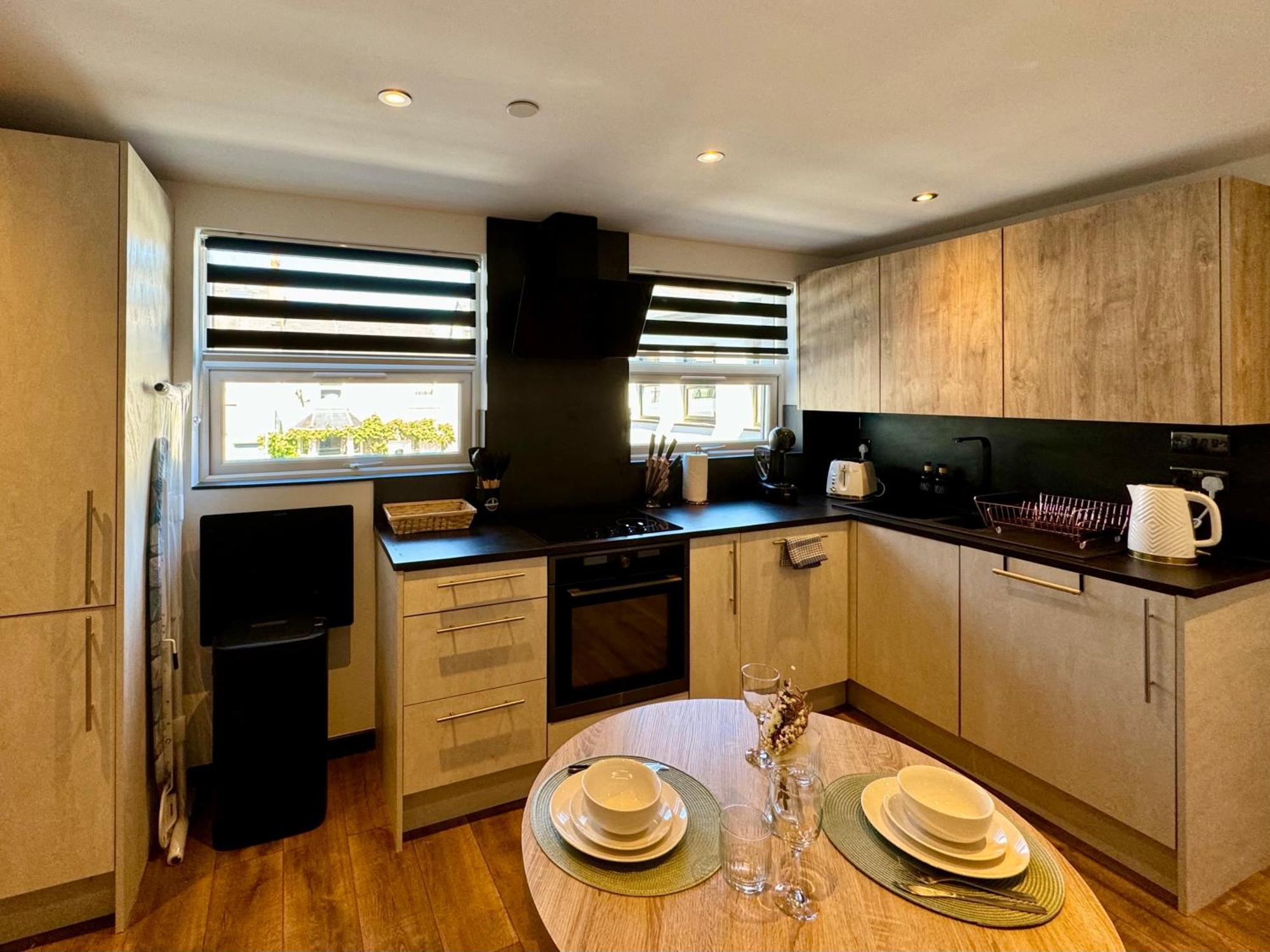 Apartment Cosy Near The Sea And Town Centre With Parking *
